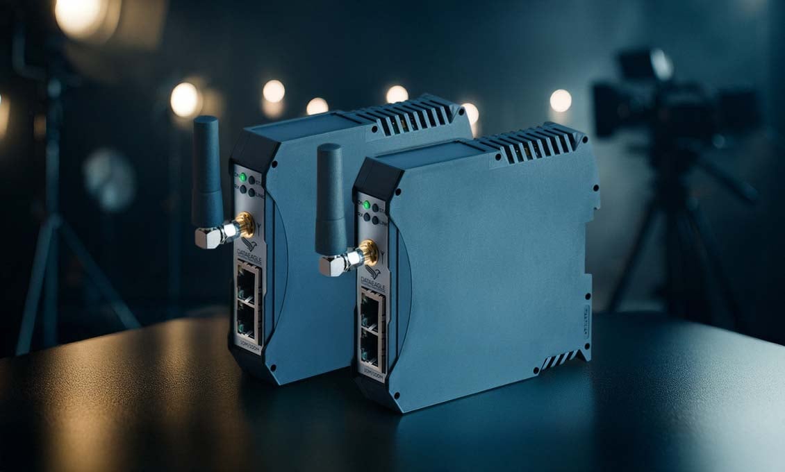 Zwei Wireless Safety Geräte mit Antennen und Ethernet von der Schildknecht AG – für PROFIsafe, CIP Safety und openSAFETY